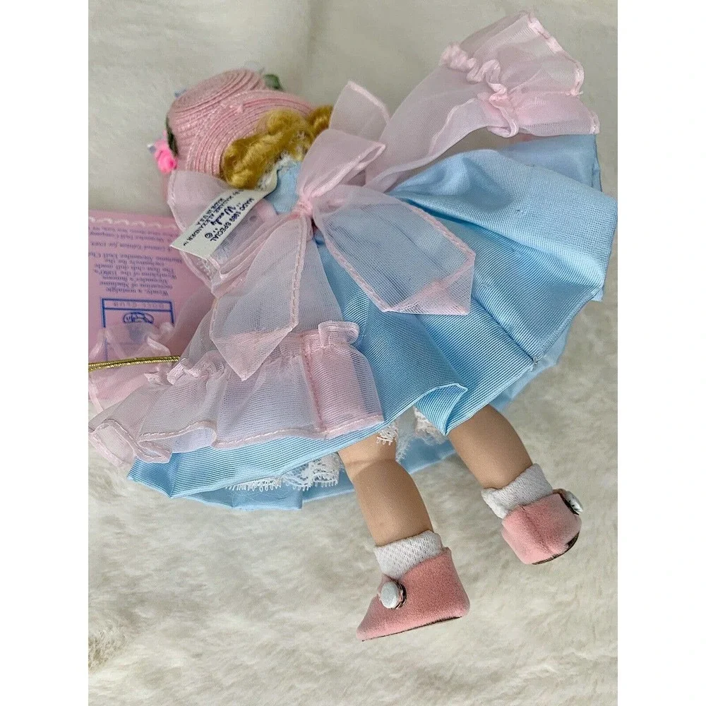 Madame Alexander Wendy MADC 1989 Exclusive Limited Edition Club Doll - Picture 10 of 13